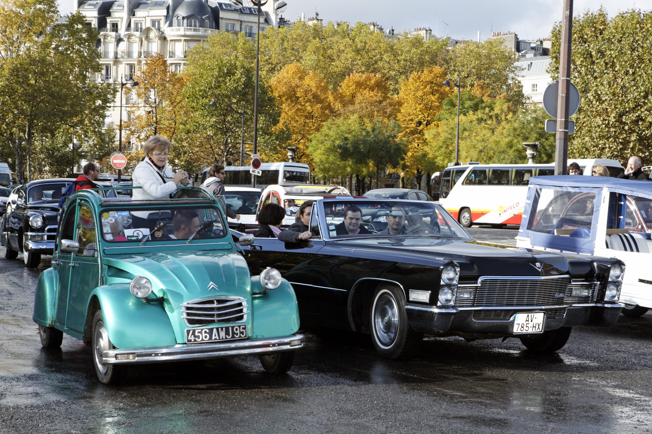 Balade en voitures de collection dans paris