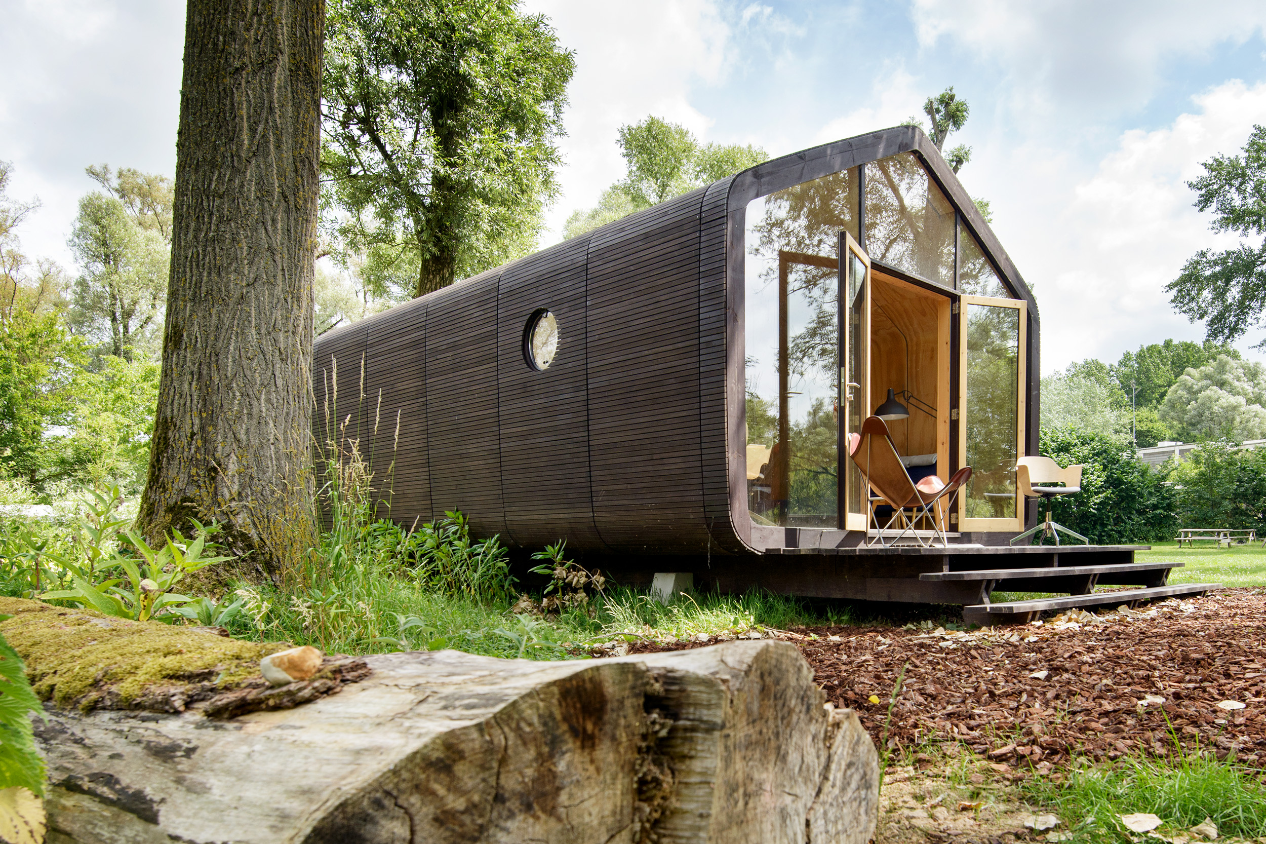 La maison en carton aménageable